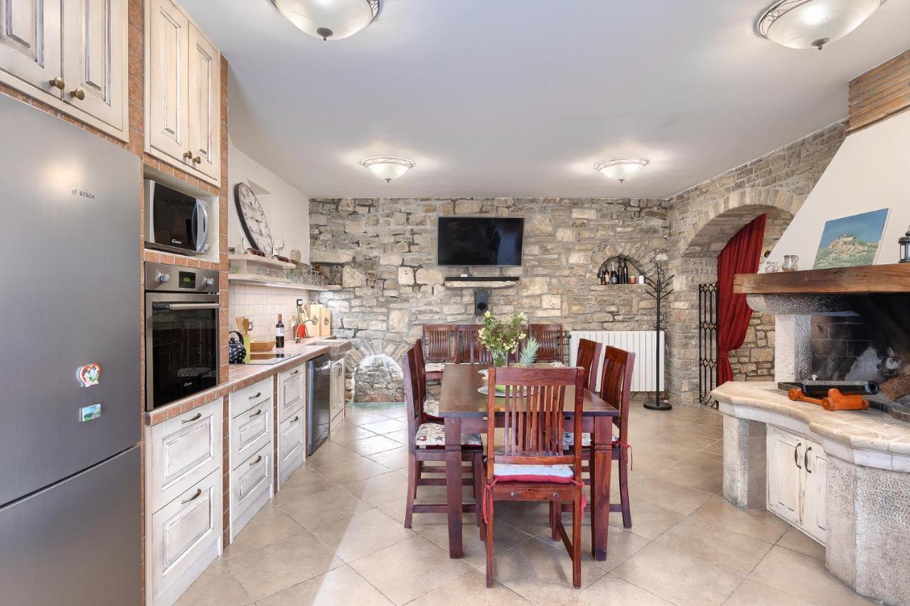 Apartman Pietro Motovun Extérieur photo
